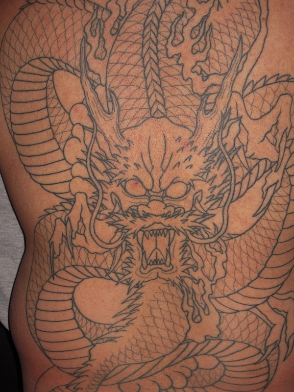 正面龍 | HOWLING TATTOO STUDIO 彫かん